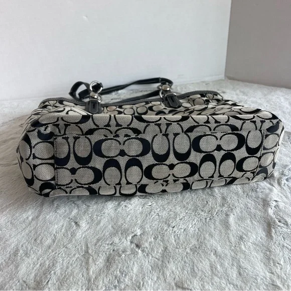 Coach Signature Canvas Leather Medium Tote Shoulder Bag Gray and Black Zip - Picture 11 of 15